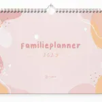 Fyllbooks-Familieplanner-2023-Pastel-voorkant-e1667982862765